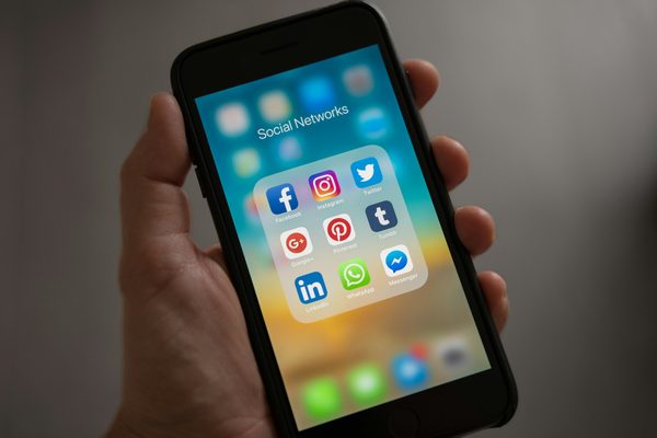 Prendre soin de ses réseaux sociaux : guide pratique pour réussir